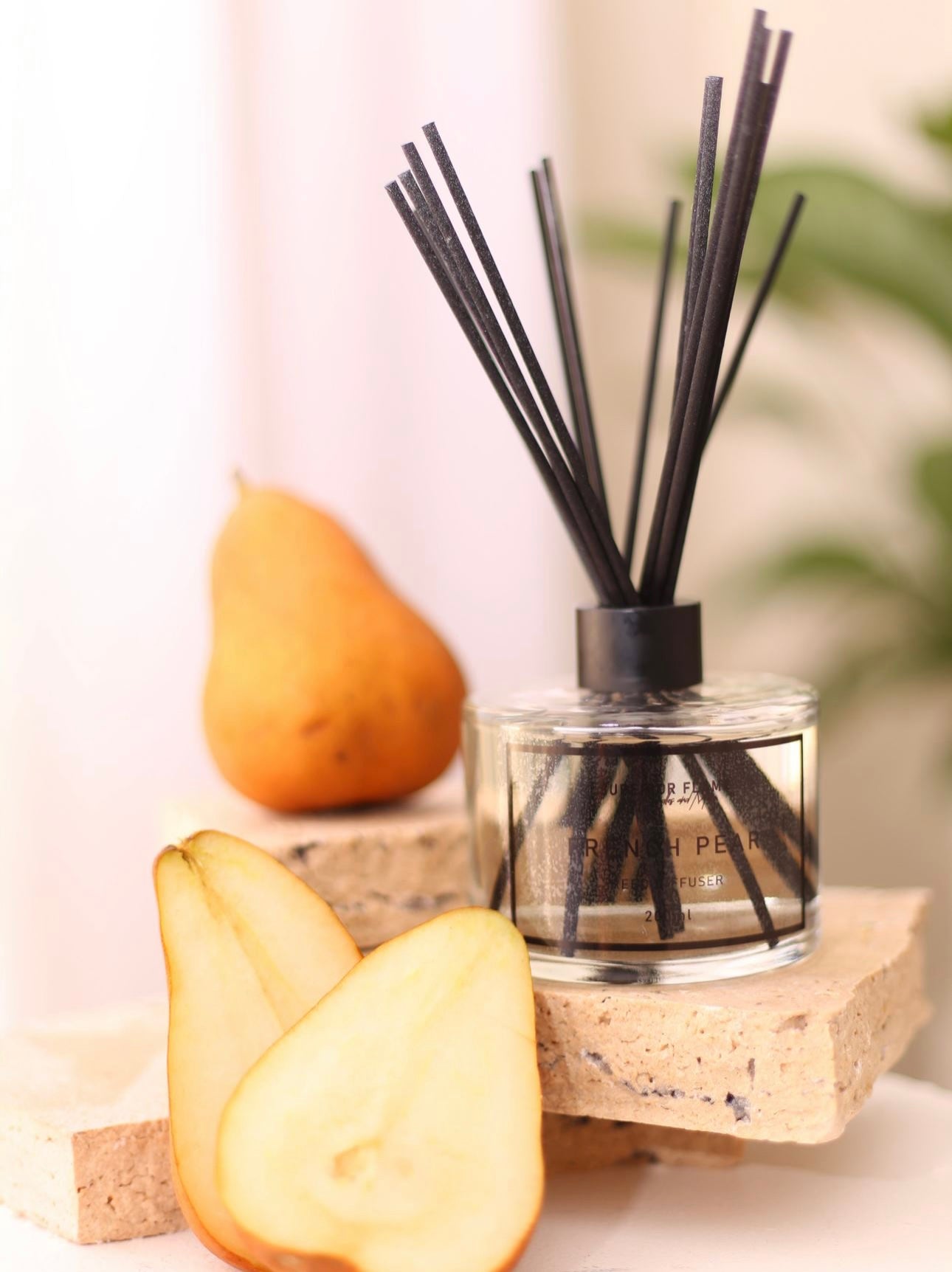 FRENCH PEAR DIFFUSER